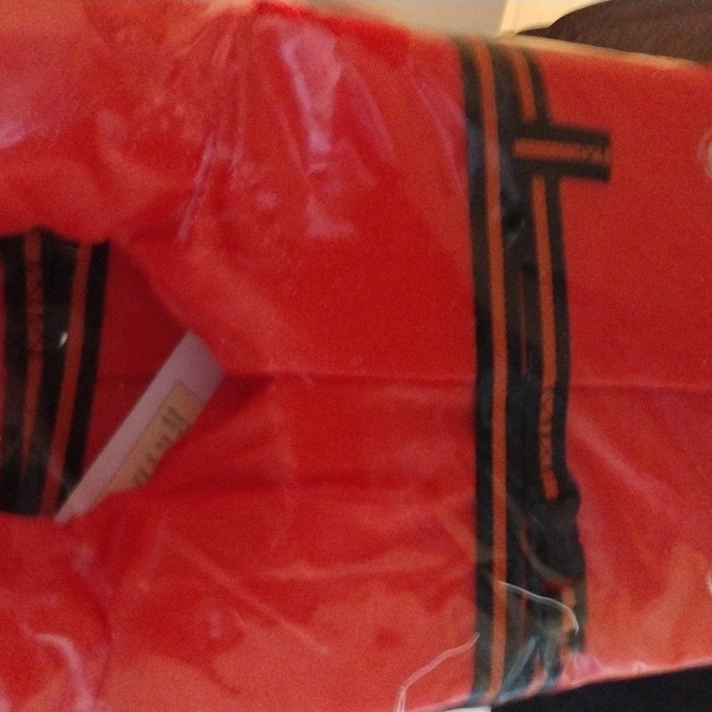 Life Jackets - Picture 7 of 8